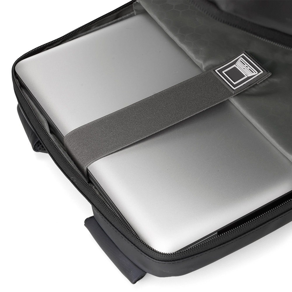 Mochila Couro Sintético USB 22L 01901B - Imagem 6